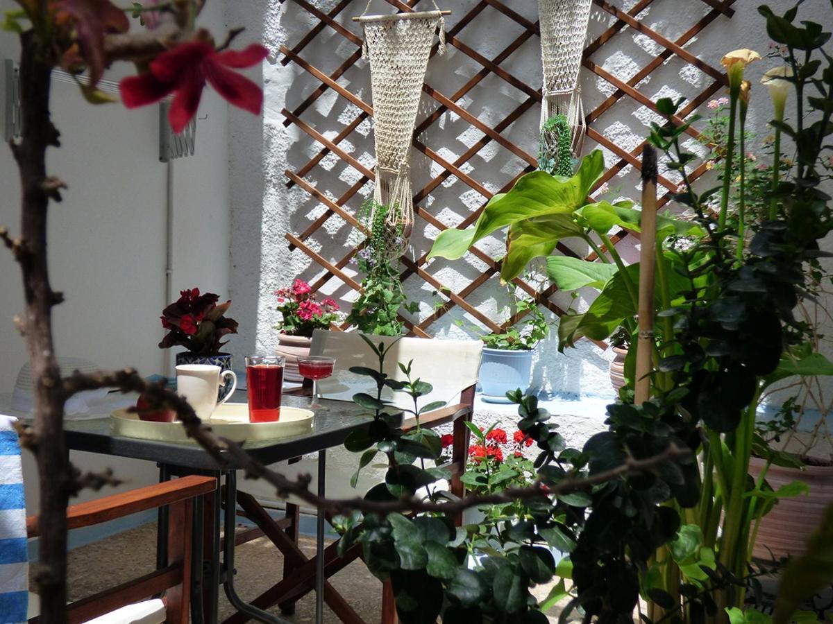 Tasoula Guest House Adamantas  ภายนอก รูปภาพ