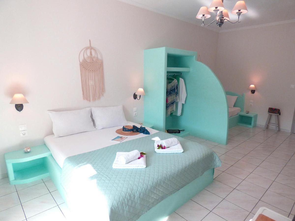 Tasoula Guest House Adamantas  ภายนอก รูปภาพ